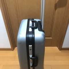 スーツケース0円の画像