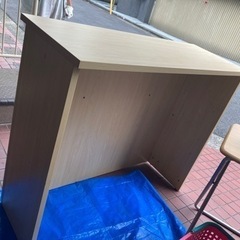 カウンター　棚　受付　店舗　テーブルの画像