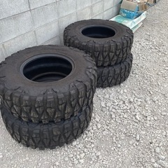 マッドテレーン 305/70R16