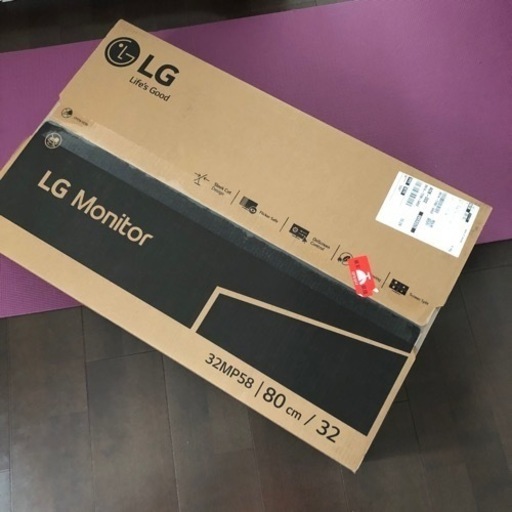 モニター　LG  ホワイト　白　31.5インチ　32インチ　