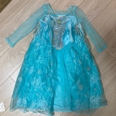 H&M  エルサ　ドレス　120 130