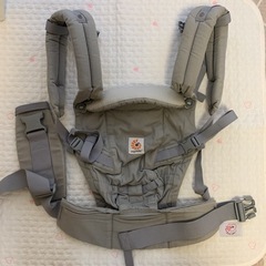 ［決まりました] エルゴベビーキャリア　アダプト　パールグレーの画像