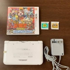ニンテンドー3DS LL ホワイト 本体　カセット付 ACアダプタの画像