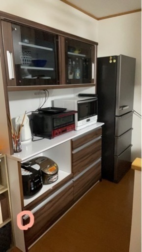 【お取引中】食器棚　140×190×50  1年前に8万円で購入