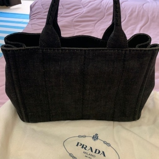 PRADAカナパ　美品