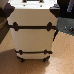 おしゃれ　トランク　キャリー　旅行バッグ　大・小　2個セットの画像