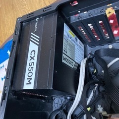 PCケース　電源ユニット　CPUクーラー　などの画像