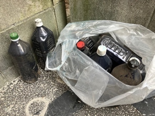 お願いします【報酬あり】溶剤系廃インク(2ﾘｯﾄﾙ×13本くらい)の処理