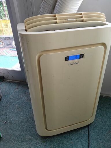 中古 動作確認済　スポット冷暖エアコン トヨトミ TAD-22CW 車輪、および吸気排気ホース劣化破損 リモコン使用不可