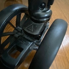 【引取決定しました】コンビ ベビーカー スゴカル4キャスの画像