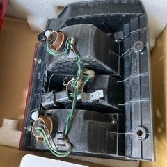 デリカD5（前期）　テールランプ２つの画像