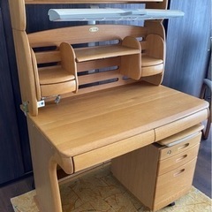 決まりました☆ ITOKI 学習机＆袖机セットの画像