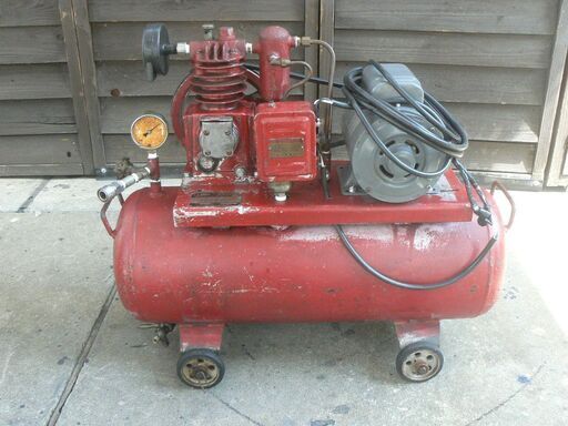 エアーコンプレッサー　コンプレッサー　100V　※配送します(注：詳細文中記載)