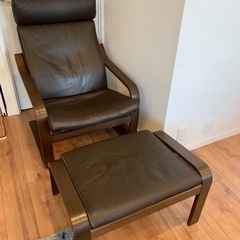 人気IKEA ポエング ブラックレザー足掛けセット(安く譲り)