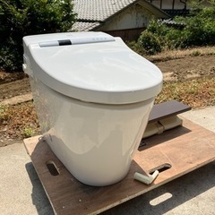 中古品 TOTO タンクレストイレ　訳あり