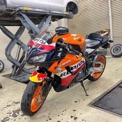 CBR1000RR レプソルカラー