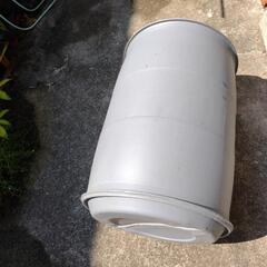 100  リットル :⁠      （ポリ容器）(２)の画像