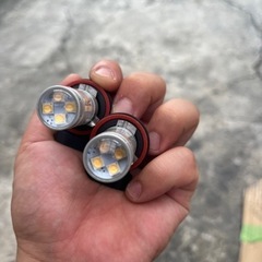 点灯画像有 爆光 LED ファッション バルブ フォグ  H11 H8 兼用 タイプ かな？　画像参照の画像