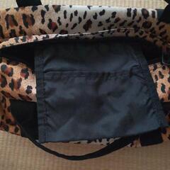 【OUTDOOR PRODUCTS】ヒョウ柄バッグの画像