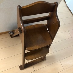 子供用　食事椅子　赤ちゃん　食卓の画像