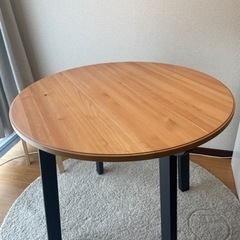 IKEAのラウンドテーブル　GAMLARED ガムラレード