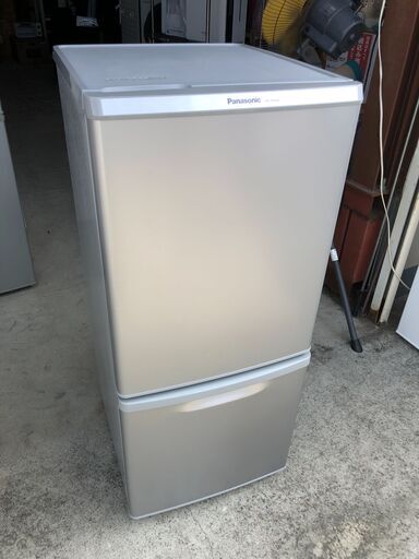【動作保証あり】Panasonic 2017年 NR-B149W 138L 2ドア 冷凍冷蔵庫【管理KRR412】