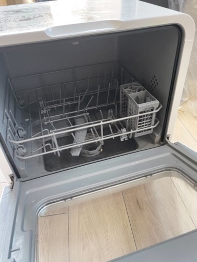 食洗機 卓上型 工事不要 食器洗い乾燥機 コンパクト 小型 タンク式 食洗器 D4P-W ホワイト