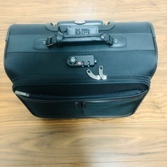 JAL キャリーケースの画像