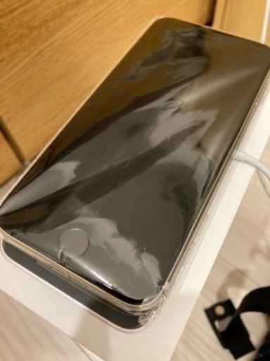 超美品　iPhoneSE 3 64GB スターライト