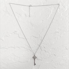 【新品未使用】ネックレス シルバー パヴェ キラキラ 鍵 キーモチーフの画像