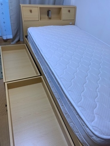シングルベッド\u0026マットレス(安く売ります)(シミなし)(説明書付)