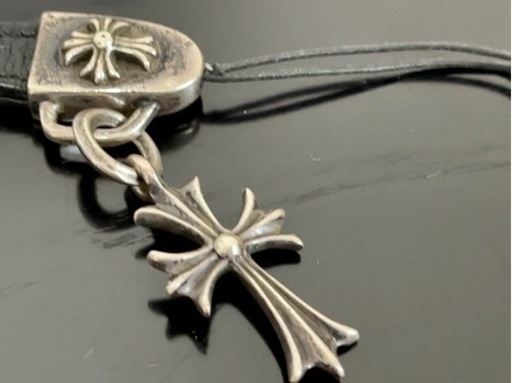 【正規品返金保証】ロサンゼルス本店スペシャルオーダー品！クロムハーツ レザー 携帯ストラップ シルバー タイニー CHクロス