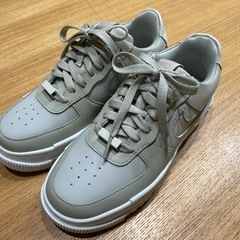 NIKE AIRFORCE1 PIXEL 23cm（ベージュ）