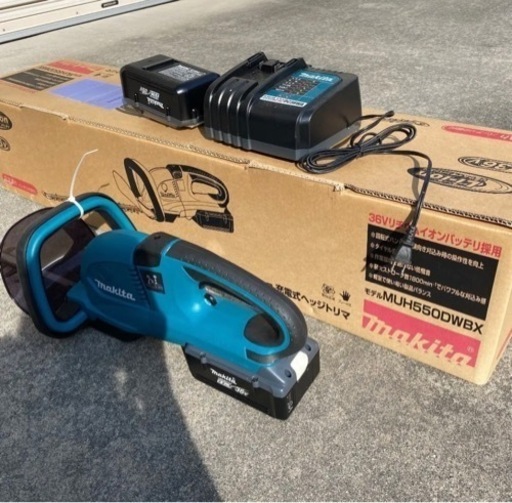 【makita】充電式ヘッジトリマ　MUH550 D