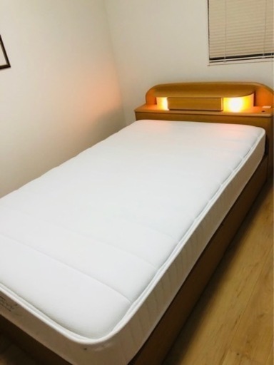 美品★ニトリ　セミダブルベッド&マットレス