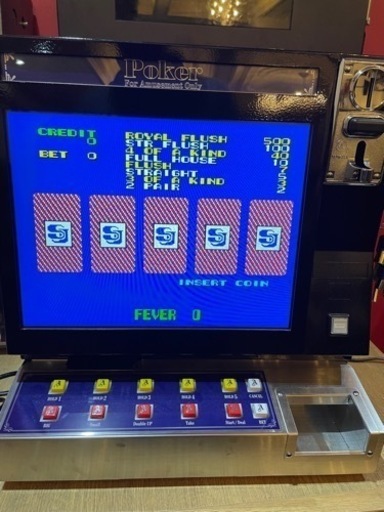 ポーカー　卓上　ゲーム　アミューズメント
