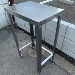 業務用 作業台 調理台 500×350×高さ800(mm) 洗浄済み厨房 規格外 希少品 規格外の画像