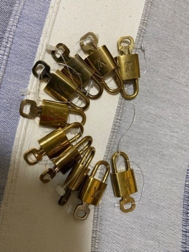 ルイヴィトン  カギ　300〜309セット