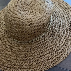 帽子　　つば広め　ハワイで購入　半年前の画像