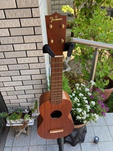 ＦＡＭＯＵＳ　ウクレレ　ＦＳ－６　単板モデル　使用頻度きわめて少なく極上です