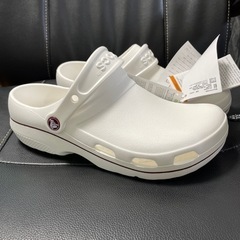 クロックス　サンダル　夏の画像