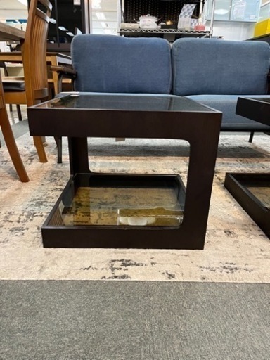 MJ 626 ガラスサイドテーブル　glass side table