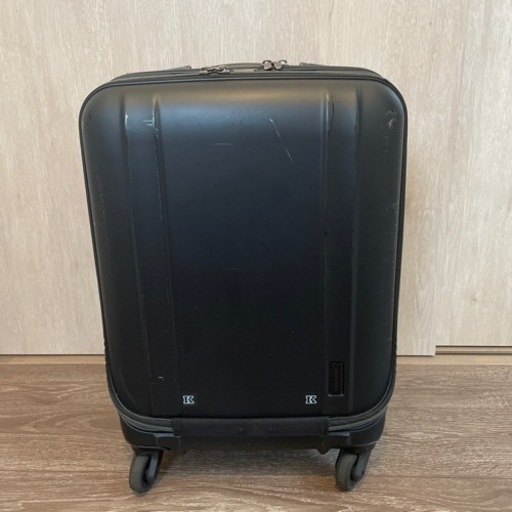 スーツケース ZERO GRA 静音キャスター搭載 超軽量スーツケース 35L