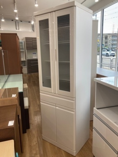 【トレファク高槻店】取りに来れる方限定！2枚扉の食器棚です！！！