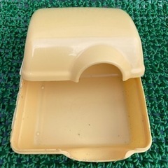【さらに値下げしました】ハムスター のベッド（トイレとしても使えます)の画像
