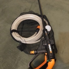 高圧洗浄機　worx  バッテリーありません　充電器のみあります！の画像