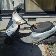 原付き２台の画像