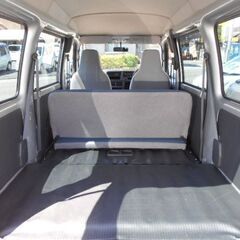平成２１年式　スバル　サンバーバン　トランスポーター　４ＷＤ　５速ＭＴ　エアバック　キーレス　タイミングベルト交換済みの画像