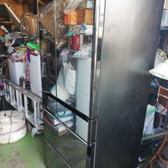 HITACHI　6ドア　冷蔵庫　620l