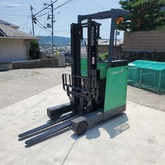 TOYOTA　バッテリーフォークリフト　リーチ　トヨタフォークリ...